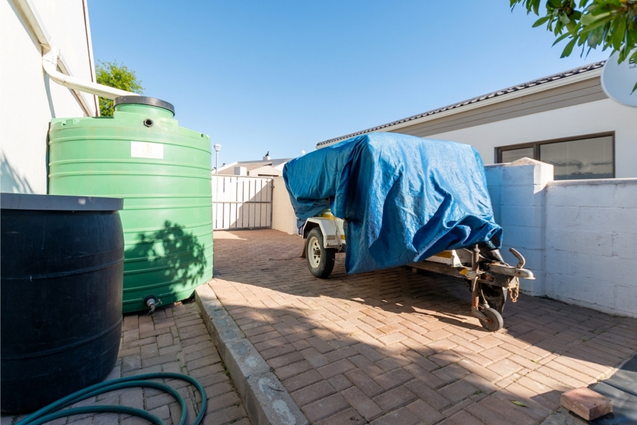 3 Bedroom Property for Sale in Country Club Western Cape